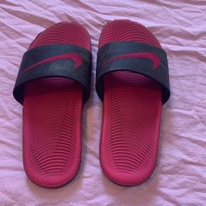 Pink and Black Nike Slides, Size (Girls) 4y or Women’s 5.5